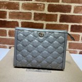 Shop Gucci Replica GG Matelassé Pouch 723780 Clutches