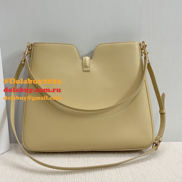 Celine MEDIUM CAMILLE 16 SOFT BAG IN SMOOTH CALFSKIN