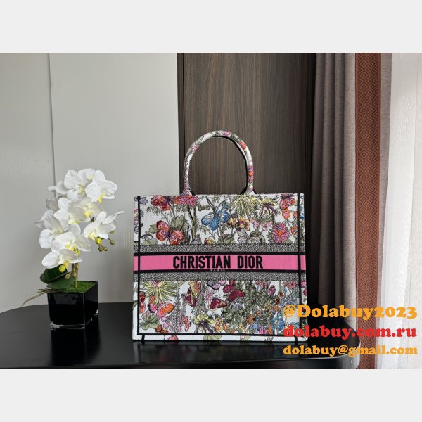 The Best Ways to Buy Replica CD Book Tote Dior Bags