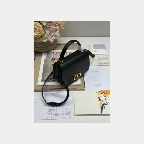 Medium 30 Montaigne Avenue Top Handle Bag